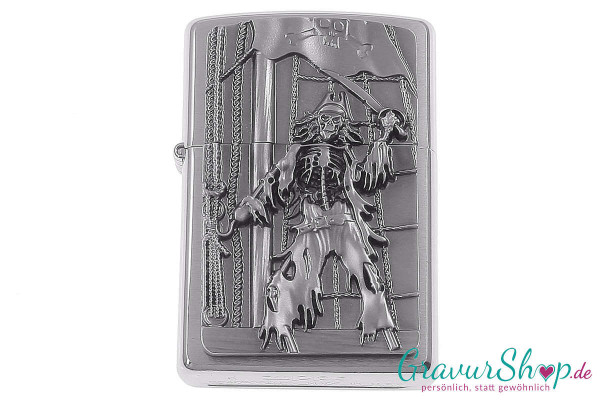 Zippo chrom gebürstetes Pirat Bone mit Gravur