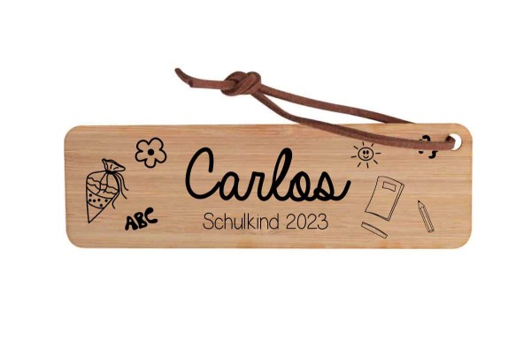Personalisiertes Lesezeichen zur Einschulung für das Schulkind aus Holz