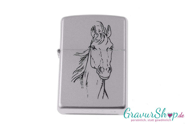 Zippo satiniert Pferdemotiv mit Gravur