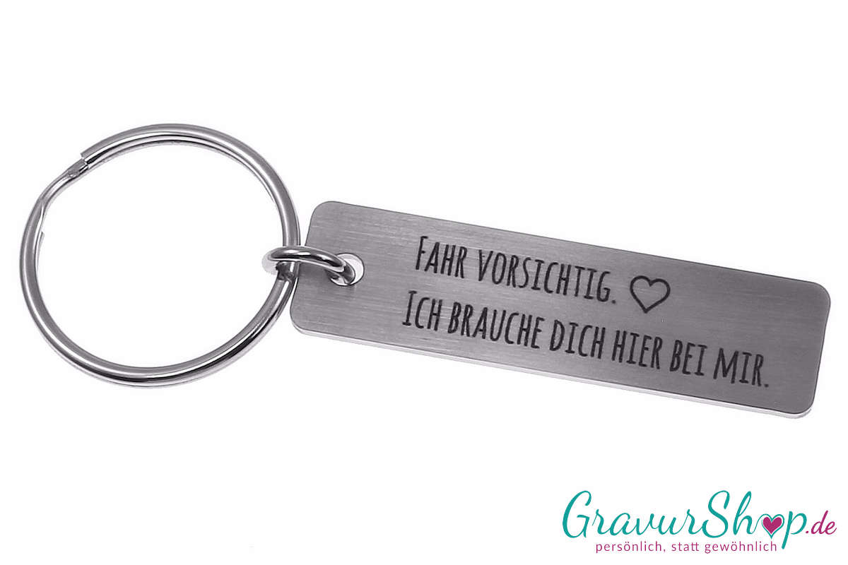 Lieblingsmensch Schlüsselanhänger Fahr vorsichtig! Ich liebe Dich. - ein  tolles Geschenk (Schlüsselanhänger mit Gravur, inklusive Schlüsselring),  Robuste und filigrane Lasergravur, Eine Botschaft die dem Beschenkten  zeigt, dass das Geschenk von Herzen